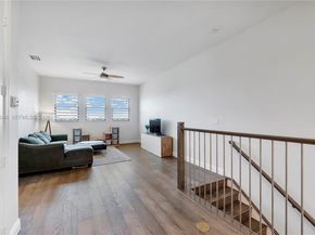 8950 W Parkland Bay Trl, Parkland FL 33076