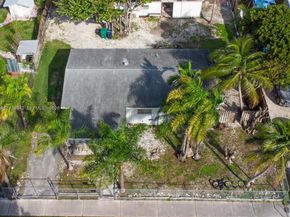 11431 SW 193rd Ter, Miami FL 33157