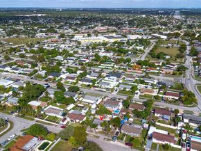 11431 SW 193rd Ter, Miami FL 33157