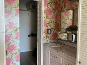 1825 S Ocean Dr 707, Hallandale Beach FL 33009