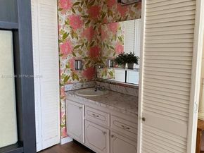 1825 S Ocean Dr 707, Hallandale Beach FL 33009