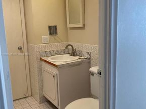 1825 S Ocean Dr 707, Hallandale Beach FL 33009