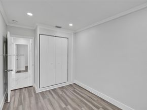 740 NE 181st St, Miami FL 33162