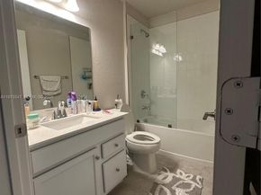 1070 NW 6th Ter, Florida City FL 33034