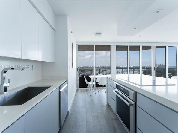 7330 Ocean Ter 19D, Miami Beach FL 33141