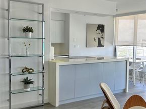 7330 Ocean Ter 19D, Miami Beach FL 33141