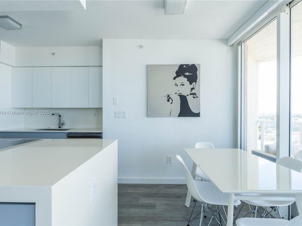 7330 Ocean Ter 19D, Miami Beach FL 33141
