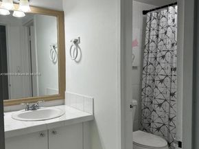 100 Lincoln Rd 437, Miami Beach FL 33139