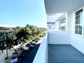 100 Lincoln Rd 437, Miami Beach FL 33139