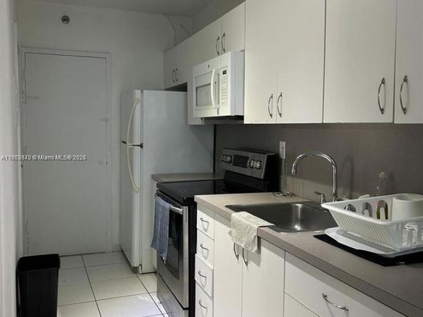 100 Lincoln Rd 437, Miami Beach FL 33139
