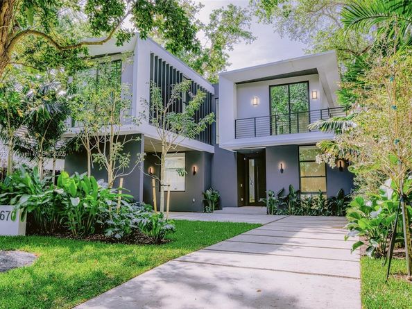 3670 Avocado Ave, Miami FL 33133