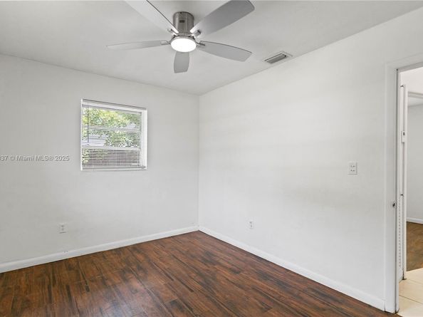 Undisclosed Address #A11883337, Hollywood FL 33024