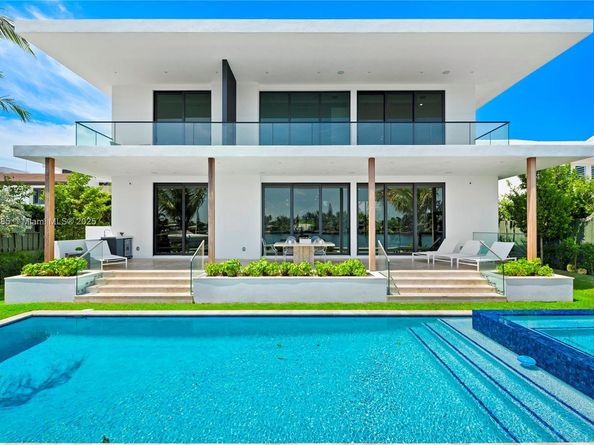 1410 S Biscayne Point Rd, Miami Beach FL 33141