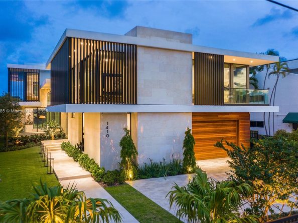 1410 S Biscayne Point Rd, Miami Beach FL 33141