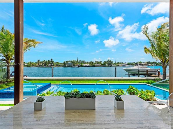 1410 S Biscayne Point Rd, Miami Beach FL 33141