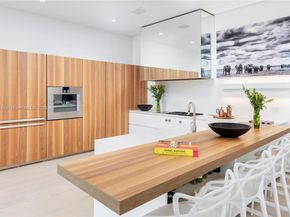 1410 S Biscayne Point Rd, Miami Beach FL 33141
