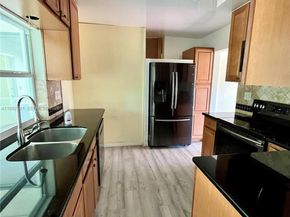 2031 NW 32nd St, Oakland Park FL 33309