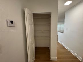 2731 N 72nd Way, Hollywood FL 33024