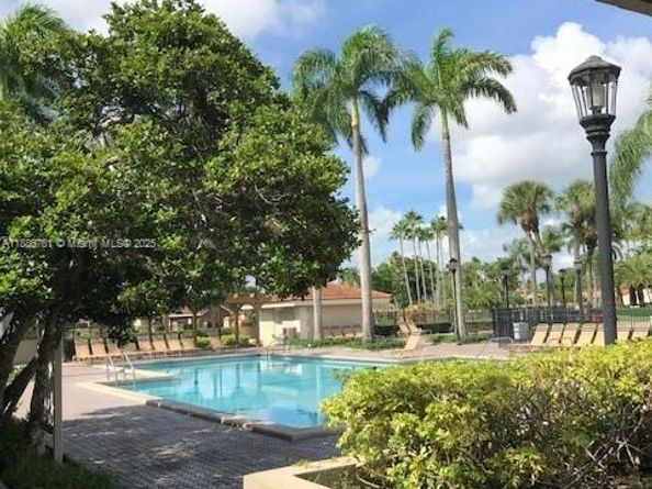18216 Mediterranean Blvd 119, Hialeah FL 33015
