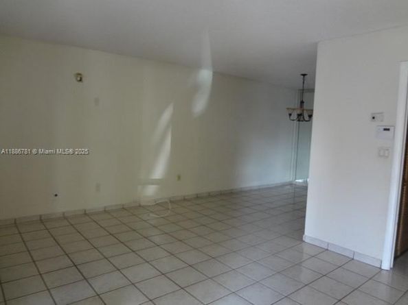 18216 Mediterranean Blvd 119, Hialeah FL 33015