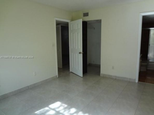 18216 Mediterranean Blvd 119, Hialeah FL 33015