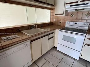 18216 Mediterranean Blvd 119, Hialeah FL 33015