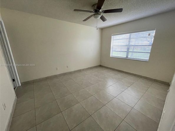18216 Mediterranean Blvd 119, Hialeah FL 33015
