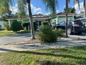 820 SW 49th Ter, Margate FL 33068