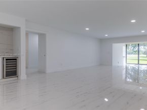 8435 Casa Del Lago 22C, Boca Raton FL 33433