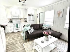 1218 N 24th Ave, Hollywood FL 33020