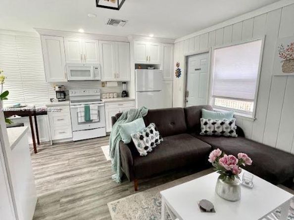 1218 N 24th Ave, Hollywood FL 33020