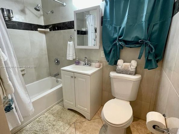 1218 N 24th Ave, Hollywood FL 33020