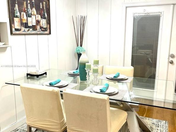 1218 N 24th Ave, Hollywood FL 33020