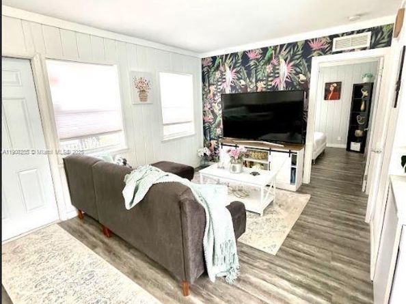 1218 N 24th Ave, Hollywood FL 33020