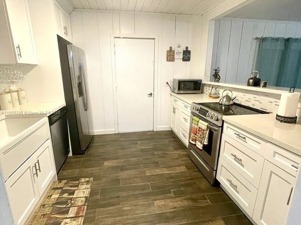 1218 N 24th Ave, Hollywood FL 33020