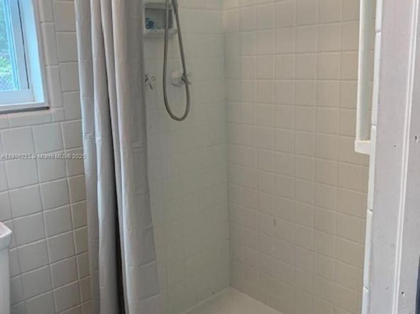 1218 N 24th Ave, Hollywood FL 33020