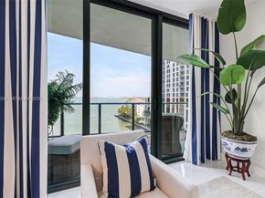 460 NE 28 704, Miami FL 33137