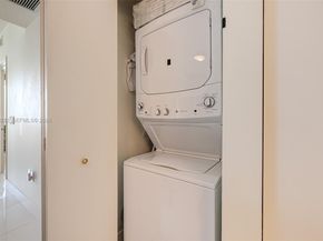 460 NE 28 704, Miami FL 33137