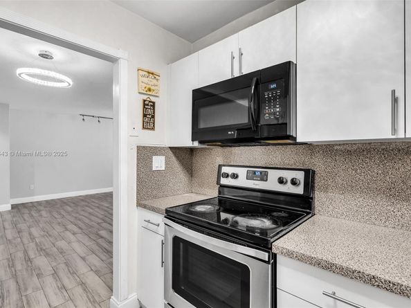 1885 W 56th St 110, Hialeah FL 33012