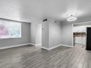 1885 W 56th St 110, Hialeah FL 33012