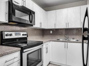 1885 W 56th St 110, Hialeah FL 33012