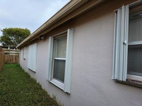 1885 SE 13th St, Homestead FL 33035