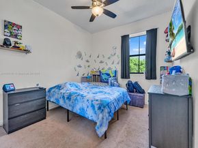 726 SE 37th Pl, Homestead FL 33033