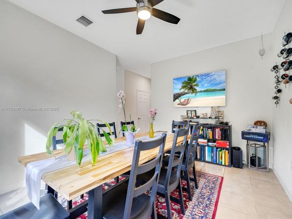 726 SE 37th Pl, Homestead FL 33033