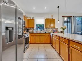 726 SE 37th Pl, Homestead FL 33033