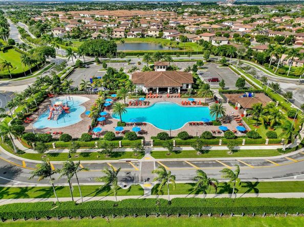 726 SE 37th Pl, Homestead FL 33033