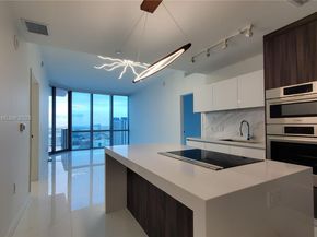 851 NE 1st Ave 2208, Miami FL 33132