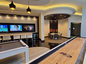 851 NE 1st Ave 2208, Miami FL 33132