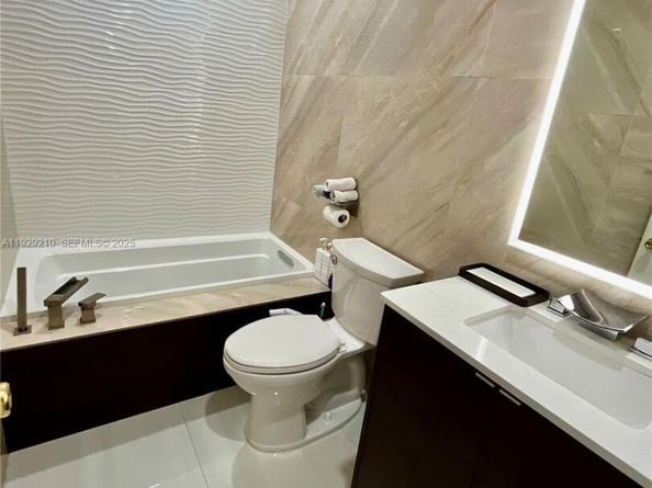 Undisclosed Address #A11929210, Davie FL 33331