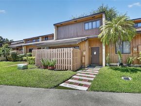 4283 S Pine Island Rd, Davie FL 33328